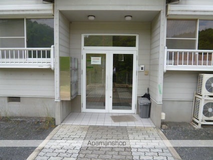 滋賀県大津市若葉台[1K/18.09m2]のエントランス