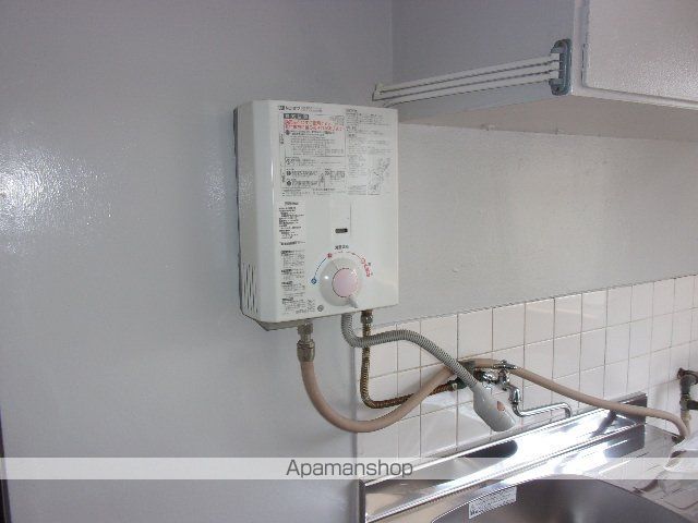 虹ヶ丘マンションの内装写真