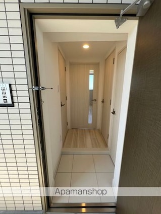 ＣＲＥＡＴＩＦ中野[1R/25.27m2]の玄関