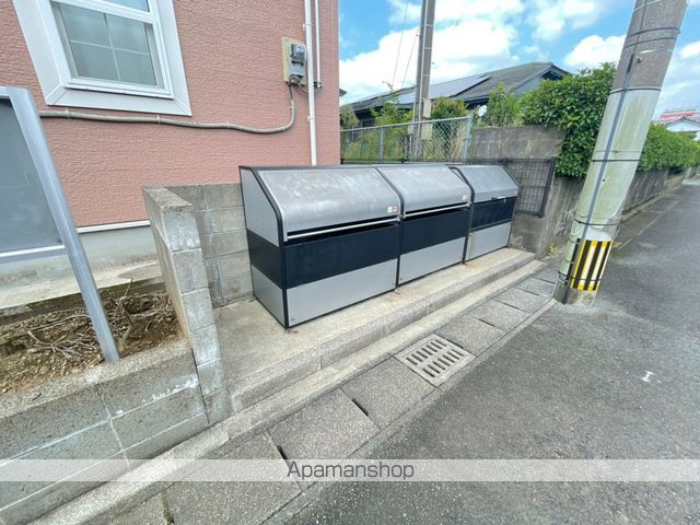 プラシード・カーサ Cの玄関写真