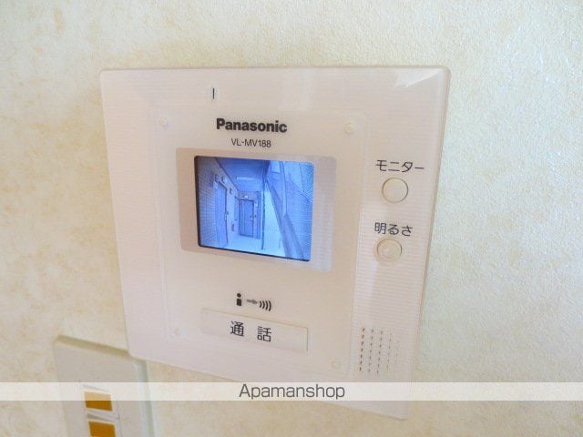 ロイヤルコート上野芝の内装写真