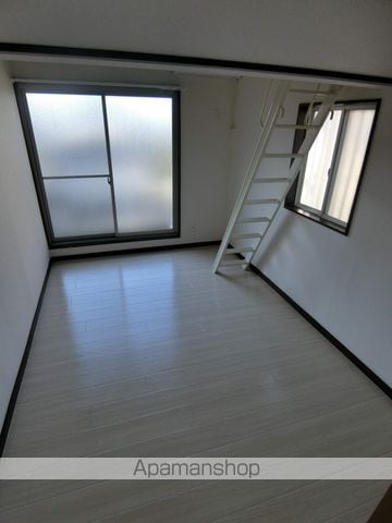 B’CASA松戸IIRE−BORNの内装写真