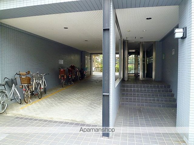フォルム北夙川の玄関写真
