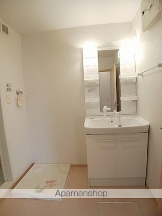 ベル・メゾン鶴市Ａ[2LDK/57.63m2]の洗面所