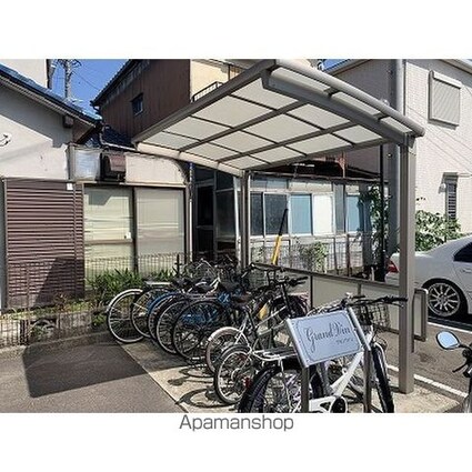 Ｇｒａｎｄ　Ｖｉｎ[1LDK/45.63m2]の共用部2