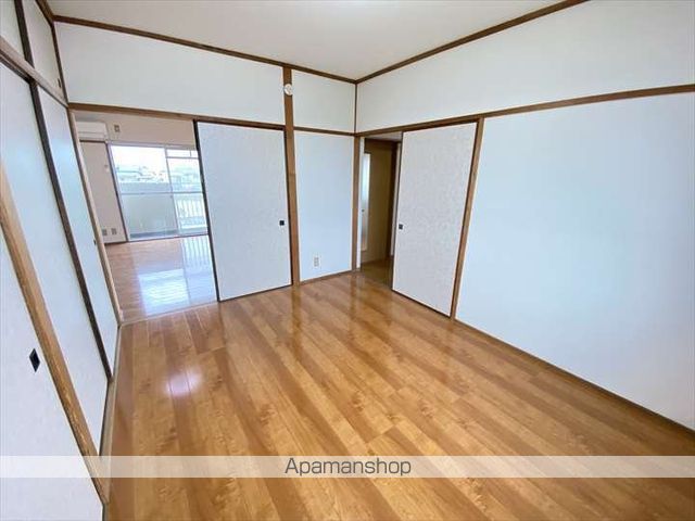 茜屋マンションの内装写真