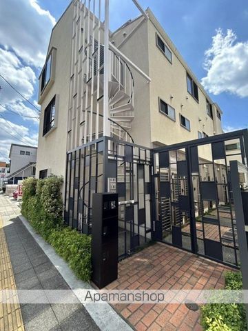 グランエッグス久我山の玄関写真