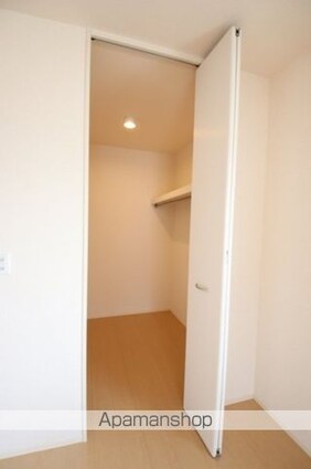 スマイリーハウス二番館[2LDK/58.37m2]の収納