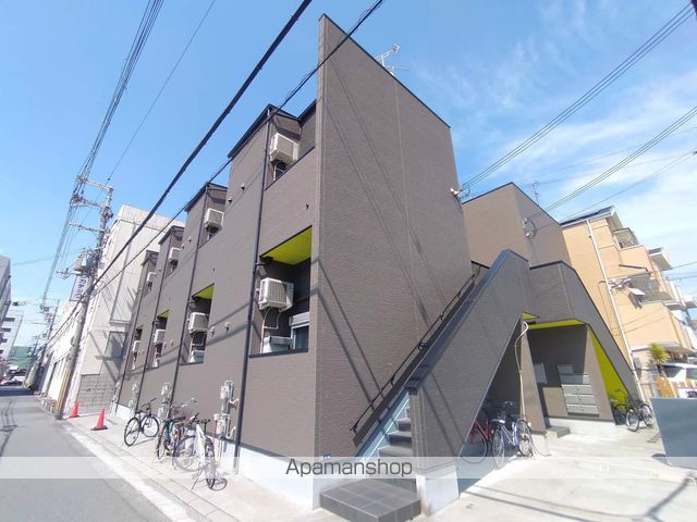クレセントコートの外観写真