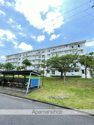 男山第二住宅第103号棟の外観写真