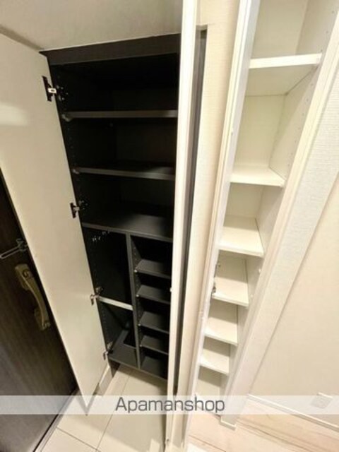 レジディア大手町北[1DK/29.42m2]の収納