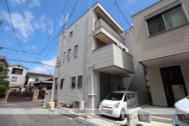 広島電鉄宇品線 県病院前駅 徒歩10分 3階建 築12年の外観写真