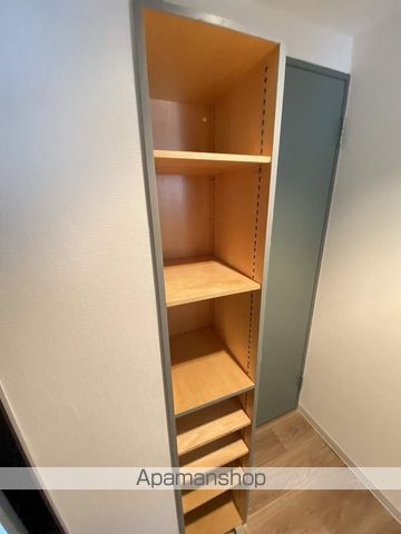 グレビスの内装写真