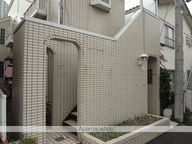 カーサ三軒茶屋[1R/12.2m2]の外観3