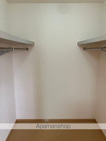 リビングタウン稲里の内装写真