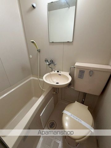 メゾネット ラフィーネの内装写真