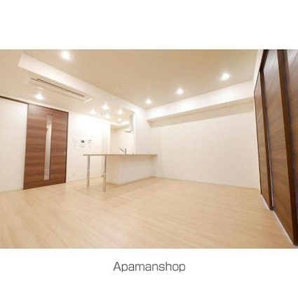 コンフォリア新宿イーストサイドタワー[1LDK/47.06m2]のリビング・居間3