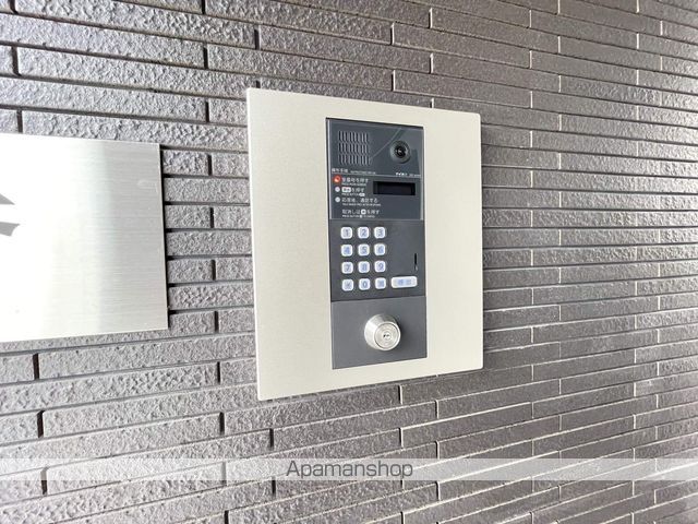 クレリア南一番の玄関写真