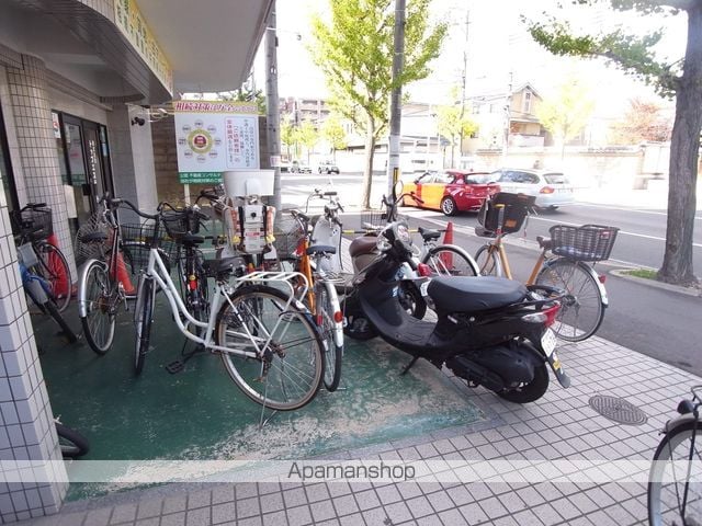 シャトル新御池の周辺写真
