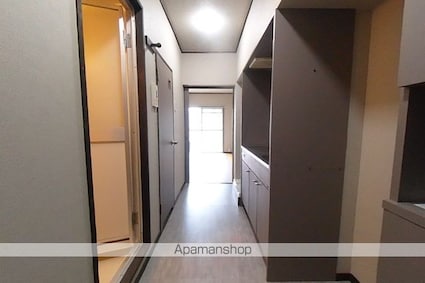 ＤＥＮＤＥＮ　Ｎａｋａｍａｍａ[1K/22.22m2]の玄関