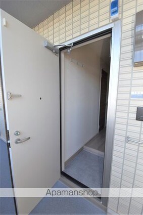 モアボヌール[1K/30.03m2]の玄関