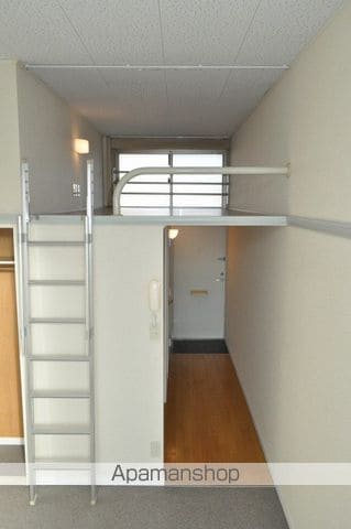 レオパレスサントラップヨコウチの内装写真