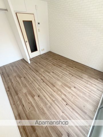 ライヴリー加納の内装写真