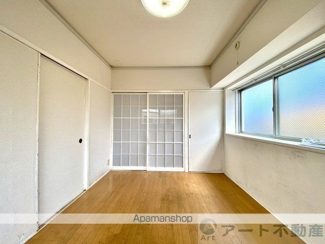 コスモリヴェール朝生田の内装写真