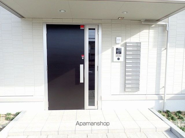 フラン苅原の玄関写真