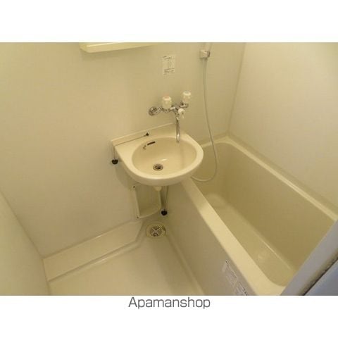 スリーワンの内装写真