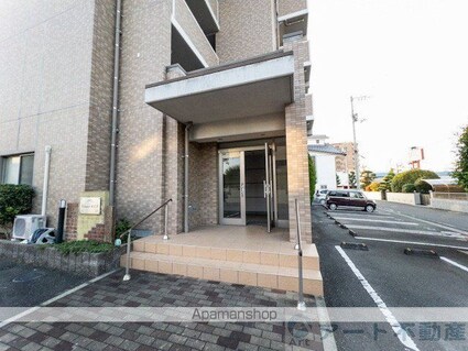 ヴィヴァーチェ東石井[1K/30.96m2]のエントランス