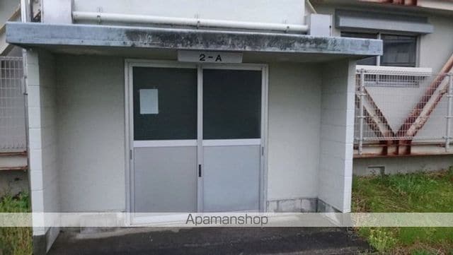 ビレッジハウス立山2号棟の玄関写真
