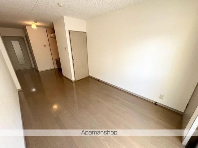 ピュアセンチュリーの内装写真