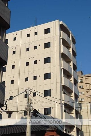 フロンティア加治屋の玄関写真