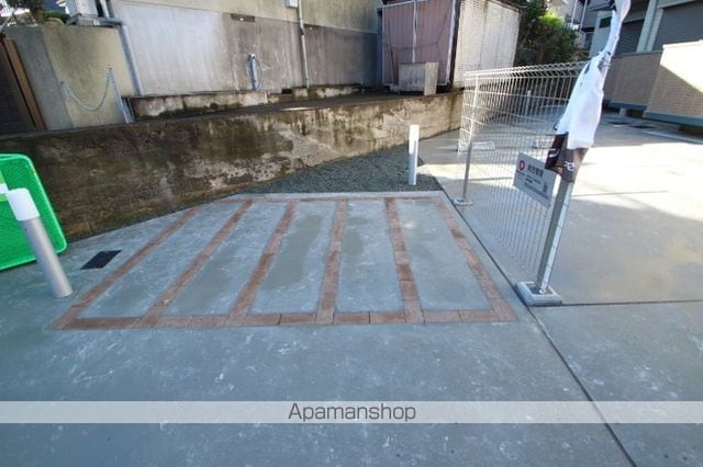 クレールコート井土ヶ谷の外観写真