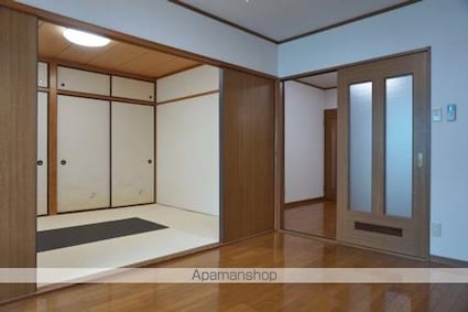 プラセール春日[3DK/65.53m2]のリビング・居間