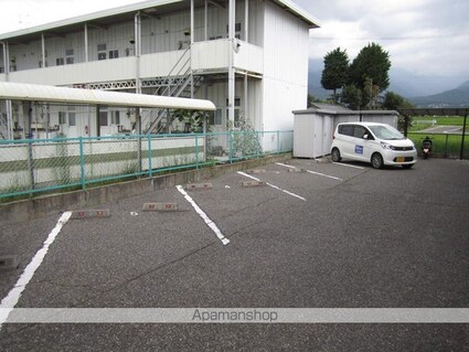 アップルハイツ[2DK/39.6m2]の駐車場
