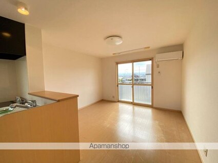 ローズコート一本木Ｇ棟[2LDK/63.66m2]のリビング・居間