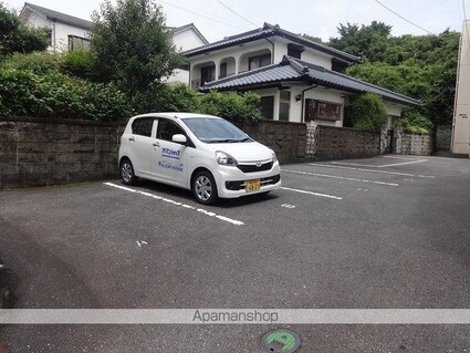 毛利ヶ丘Ｒｕｈｅ[2DK/40m2]の駐車場