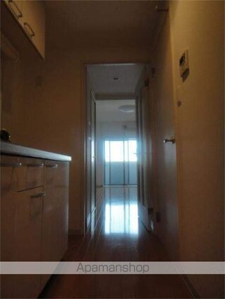 ニューボンデージ[1K/27.46m2]の玄関