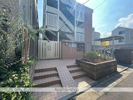 レオパレスサンフラワーＡ[1K/19.87m2]のエントランス2