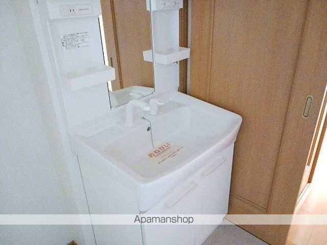 ファミール IIの内装写真