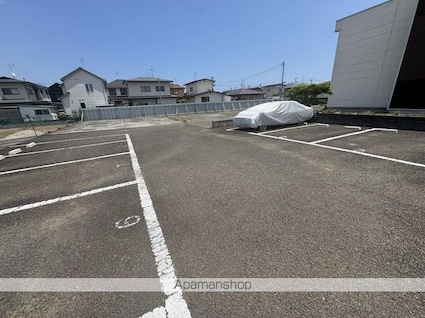 レオパレス太勇Ⅱ[1K/23.18m2]の駐車場1