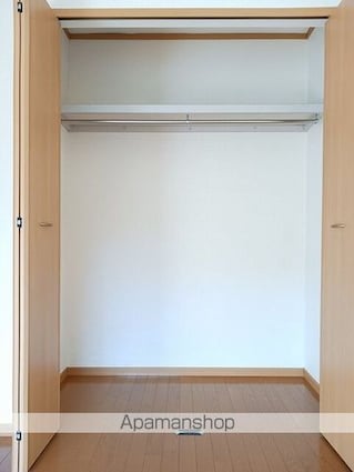 ガーデンスクエア片倉[2LDK/57.22m2]の収納