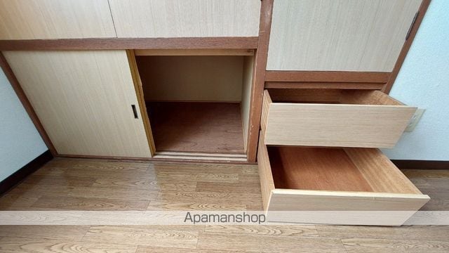 メゾンドウエムラB棟の内装写真