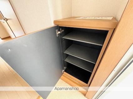 滋賀県犬上郡豊郷町大字沢[1K/28.01m2]の内装3