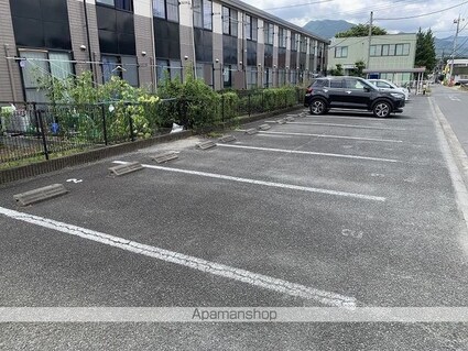 レオパレス悠[2DK/49.68m2]の駐車場