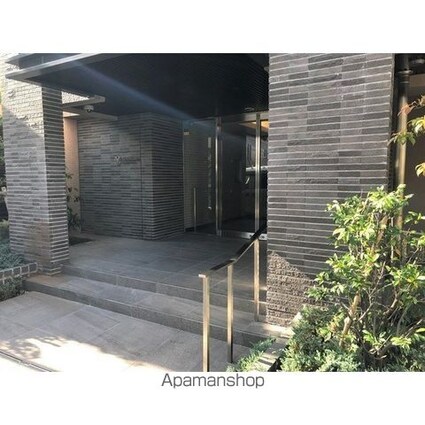 ザ・パークハビオ三軒茶屋テラス[1K/25.48m2]の外観2