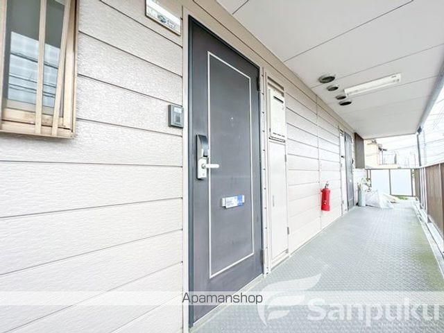 フォブールくぼたの玄関写真