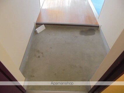 カーサ秦泉寺[3LDK/76.44m2]の玄関